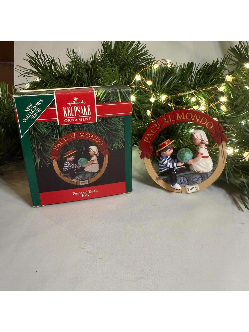 Hallmark Keepsake Ornament - Peace on Earth, Italy - 1991